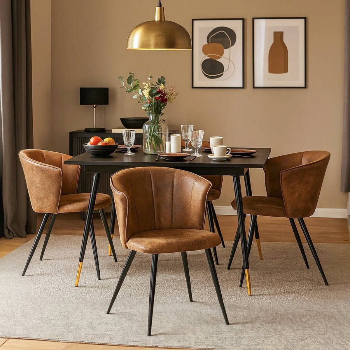 Ensemble de salle à manger comprenant une table extensible et 4 chaises en suédine marron