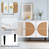 Buffet blanc moderne avec 3 portes en rotin et pieds en métal