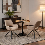 Ensemble de salle à manger de style scandinave comprenant une table ronde en chêne et 2 fauteuils beige