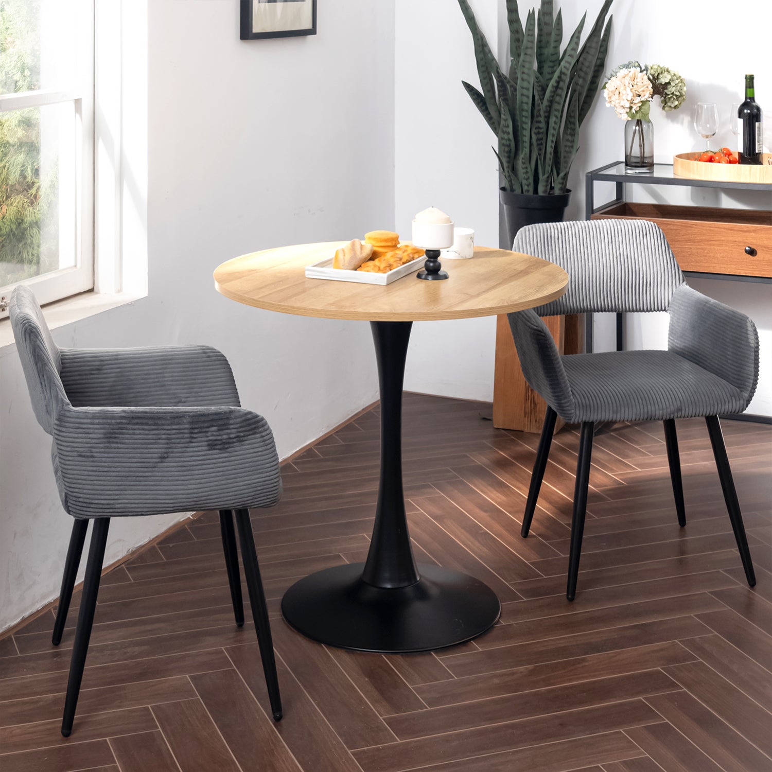 Ensemble de salle à manger de style scandinave comprenant une table ronde en chêne et 2 chaises en velours côtelé gris