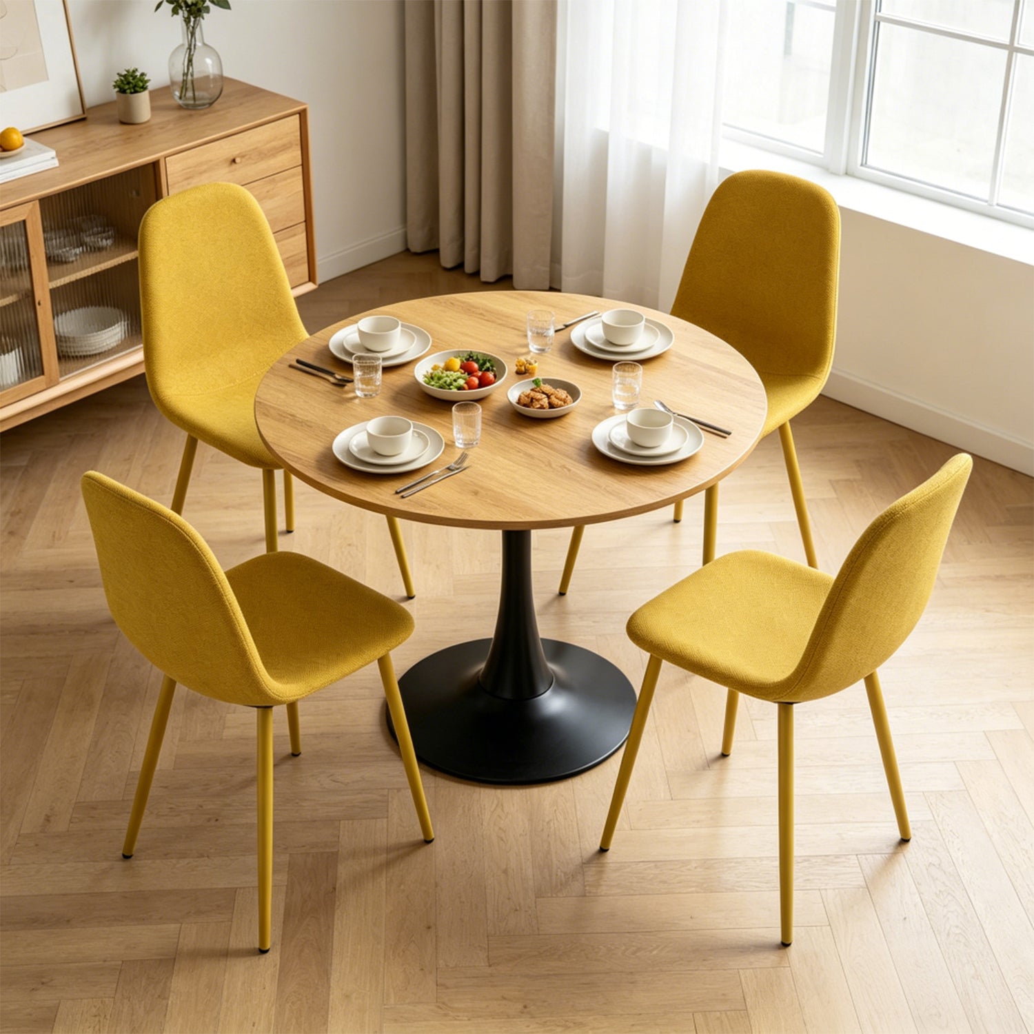 Ensemble de salle à manger de style scandinave comprenant une table ronde en chêne et 4 chaises jaune