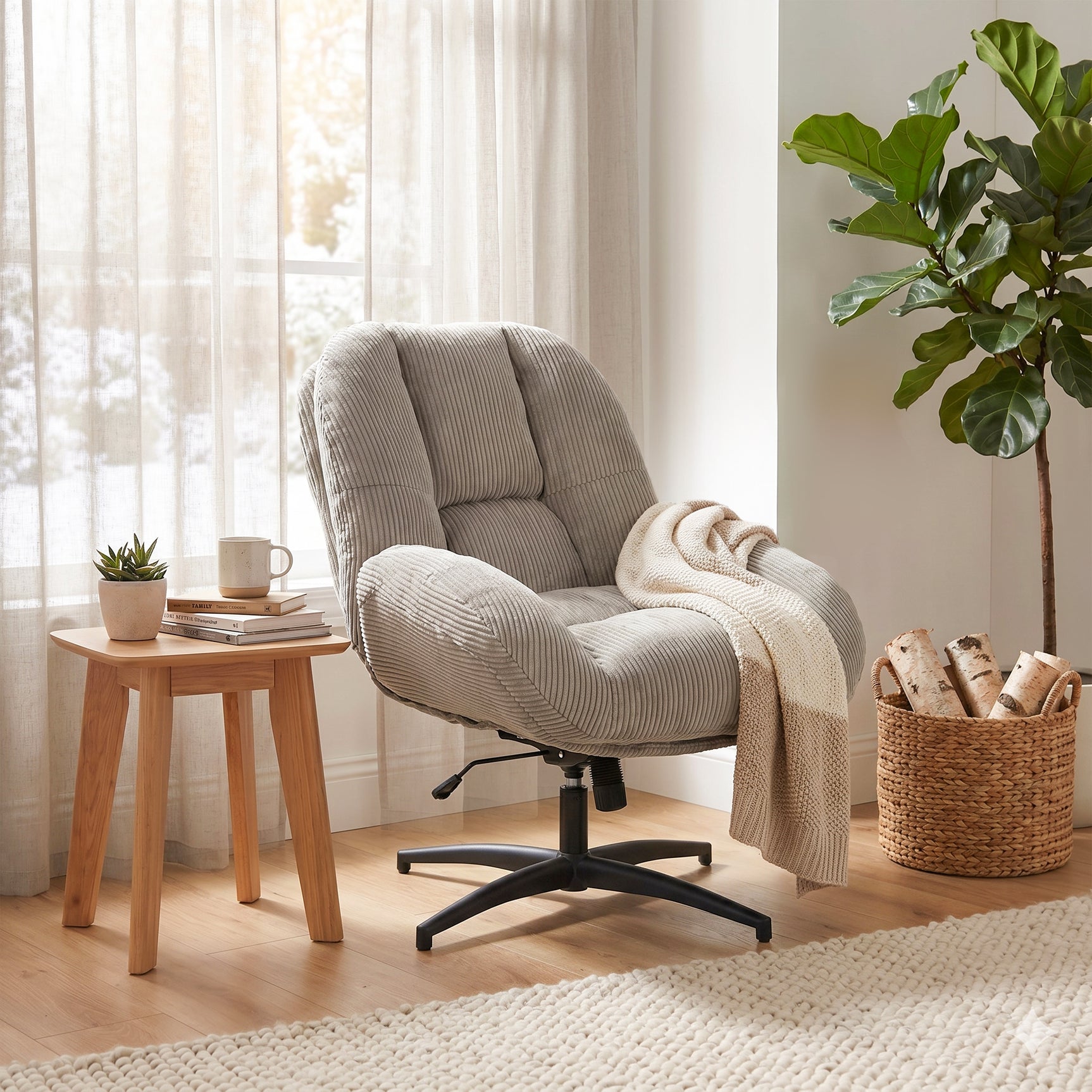 Einstellbare ergonomische Büro -Sessel mit Stoff Armlehnen weiße Schleife - Thomasina