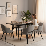 Ensemble de salle à manger comprenant une table extensible et 4 fauteuils avec accoudoirs en tissu gris